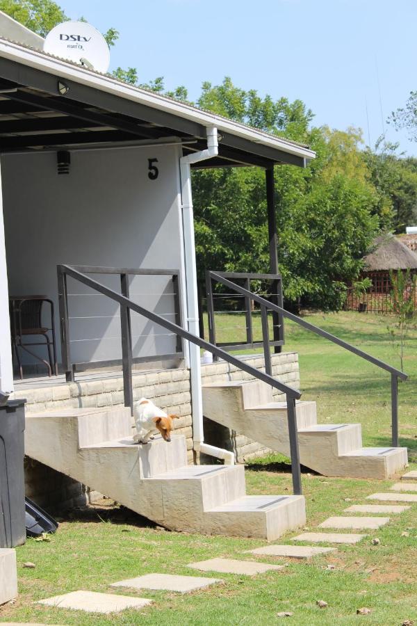 At The River Guest House Kroonstad Εξωτερικό φωτογραφία
