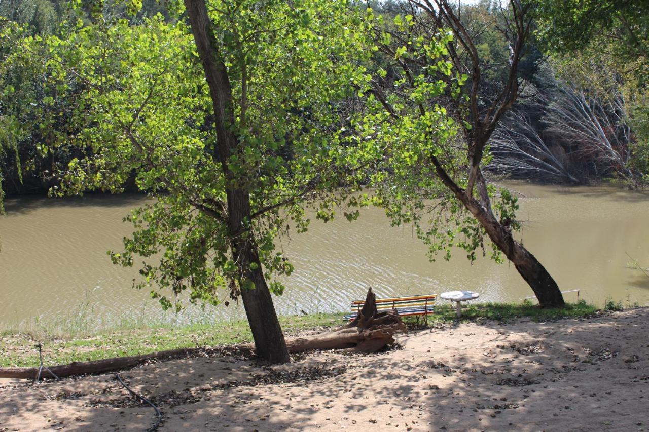 At The River Guest House Kroonstad Εξωτερικό φωτογραφία